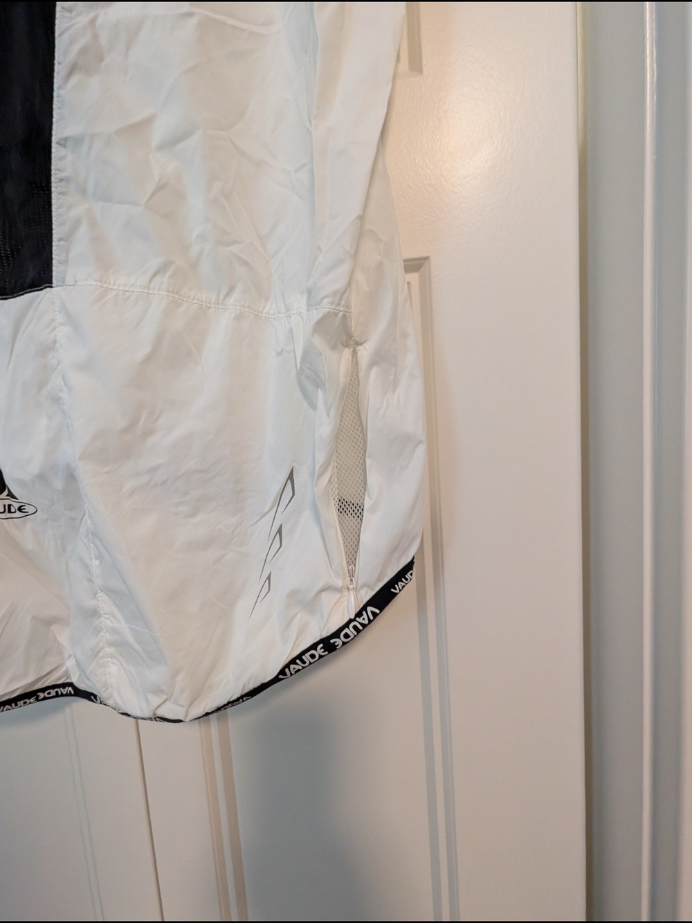 White Lightweight Wind Vest with Black Trim - Picture 4 of 5